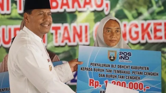 Buruh Tani Tembakau di Rembang Terima “Rapelan” BLT Rp1,2 Juta Sekaligus