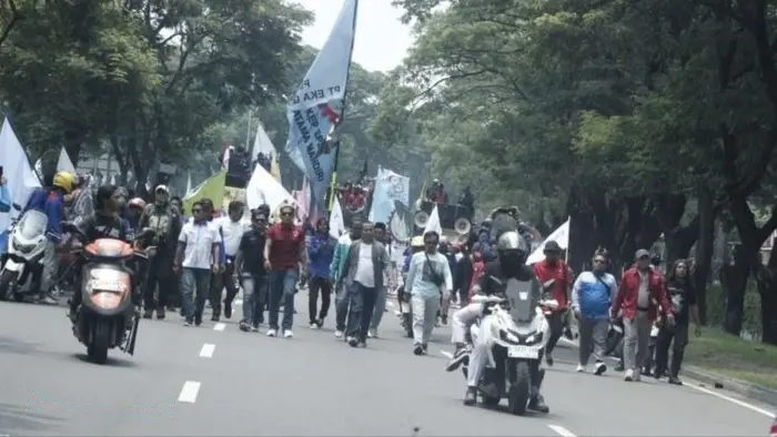 Buruh di Bekasi Tuntut Upah Layak dan Bentuk Pengadilan Hubungan Industri