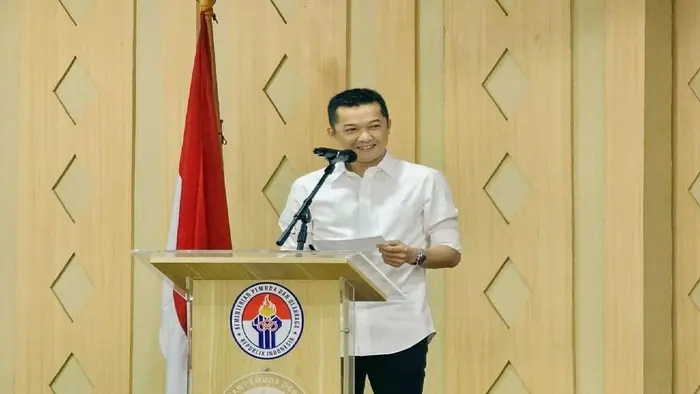 Kemenpora menegaskan komitmennya untuk terus bersinergi dengan KONI dan cabang olahraga dalam meningkatkan prestasi olahraga nasional.