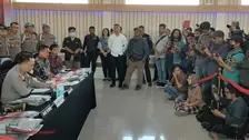 Wartawan Dihalangi saat Mengambil Gambar Tersangka Anak DPR yang Aniaya Kekasih hingga Tewas