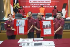 Wna Tiongkok Diamankan Imigrasi Surabaya Saat Jadi Joki Tes Bahasa Inggris Sindikat International