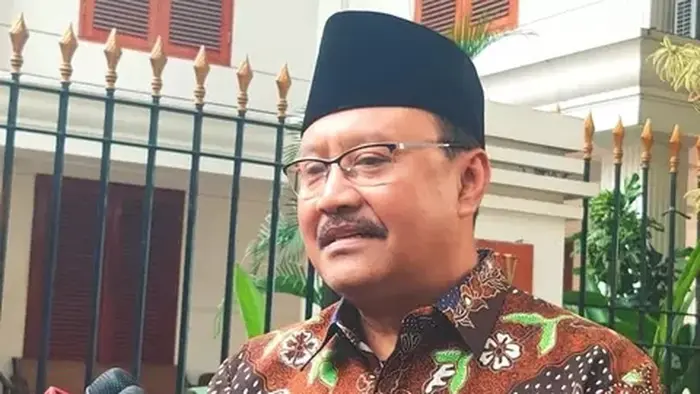 Menteri Sosial Saifullah Yusuf