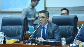 Menteri Luar Negeri Republik Indonesia, Sugiono