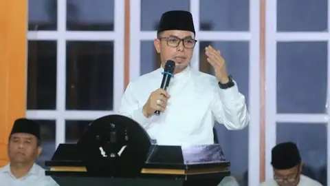 Bupati Bolaang Mongondow Utara Sirajudin Lasena