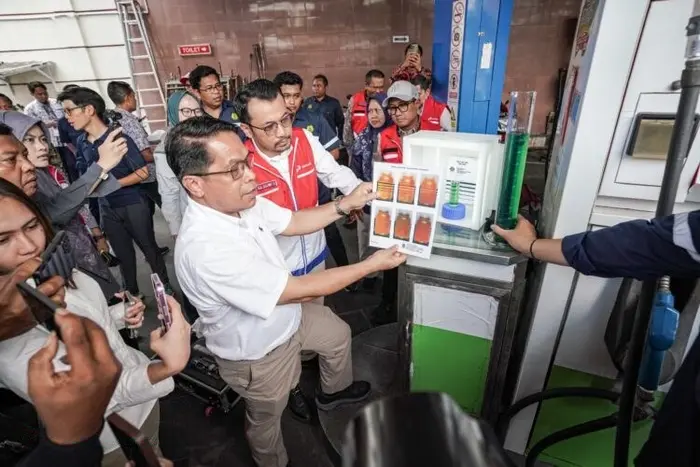 Dirut Pertamina Patra Niaga Bersama Dirjen Migas, Tinjau Langsung SPBU di Jawa Timur Buntut Wabah "Motor Brebet"