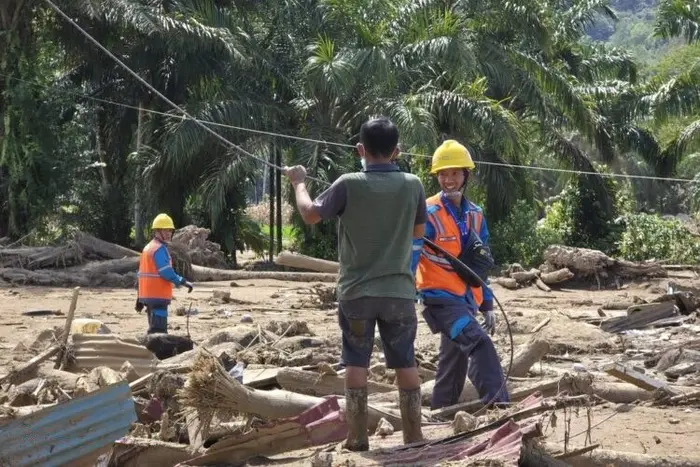 PLN Klaim Sistem Kelistrikan Sumbar Pulih 100% Pascabencana