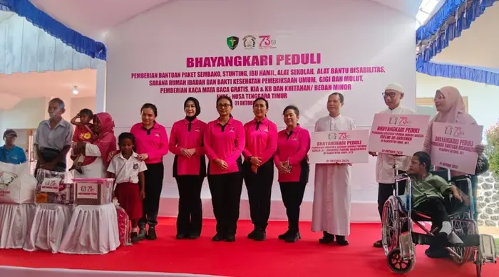 Ratusan Warga Ende Antusias Ikuti Layanan Kesehatan Gratis
