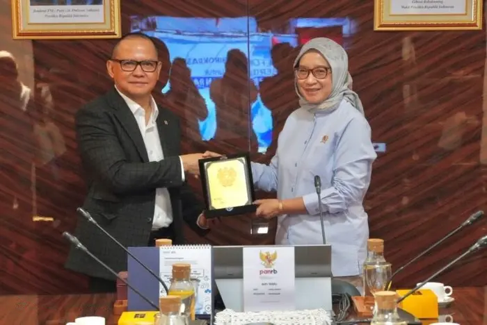 Pemerintah Genjot Penempatan 500 Ribu Pekerja Migran Indonesia Terampil