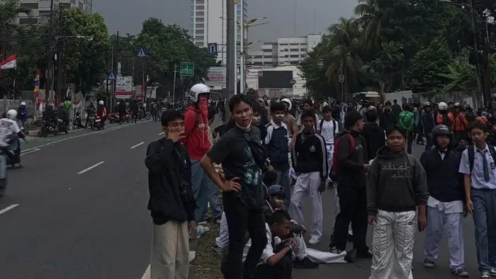 Puluhan Siswa Dapat Bantuan Hukum Usai Ditahan Pasca Demo DPR