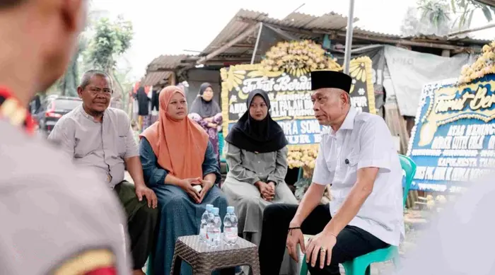 Keluarga Korban Aksi Unjuk Rasa di Tangerang Terima Santunan hingga Dijanjikan Beasiswa Kuliah