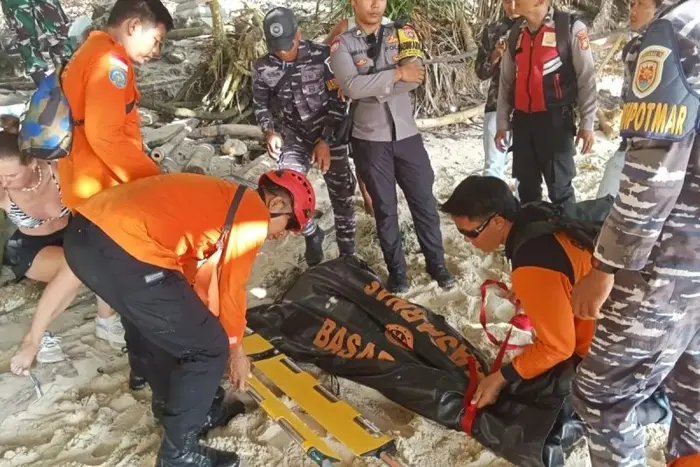 Basarnas Bali Evakuasi Jenazah WNA Prancis dari Tebing Curam Pantai Kelingking