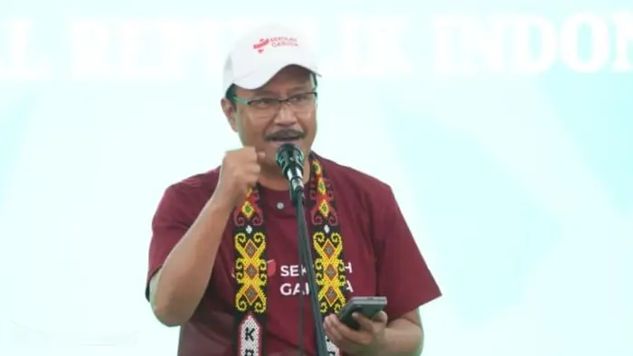 Menteri Sosial Saifullah Yusuf