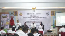 Cegah Perdangan Orang, Polri dan SBMI Lakukan Sosialisasi ke Pelajar