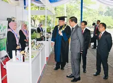 Hadiri Dies Natalies ke-60 IPB, Jokowi Serahkan Urusan Inovasi Pangan ke Rektor