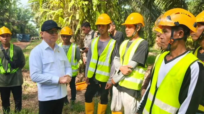 Menteri Perlindungan Pekerja Migran Indonesia (P2MI), Mukhtarudin