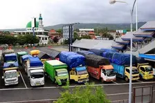 Pemerintah Bolehkan Truk Logistik Vital Bisa Lewat Jalan Tol-Arteri