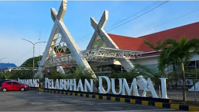 Pelabuhan Pelindo Dumai