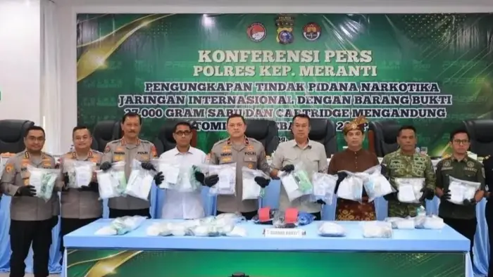 Barang bukti narkoba jaringan internasional