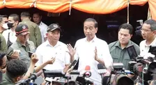 Tinjau Lokasi Kebakaran Depo Pertamina Plumpang, Presiden Jokowi Minta Segera Cari Solusi