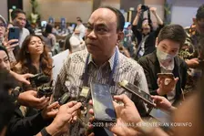 Menkominfo Beri Peringatan Keras ke Meta Tuk Hapus Judi Online