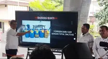 Bareskrim Polri Tangkap 1 Warga Negara Iran terkait Penyelundupan 264,7 Kg Sabu Cair