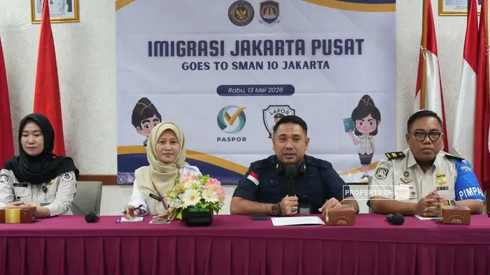 Kepala Seksi Teknologi Informasi dan Komunikasi Keimigrasian (Tikim) Kantor Imigrasi Kelas I Non TPI Jakarta Pusat,Bismo Surono