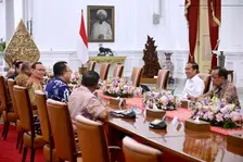Jokowi Panggil Pengurus FRI Tuk Bantu Persiapkan Indonesia Emas