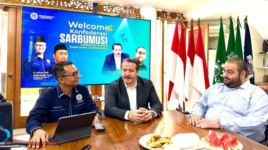 Presiden Sarbumusi Irham Ali Saifuddin Presiden Sarbumusi Irham Ali Saifuddin