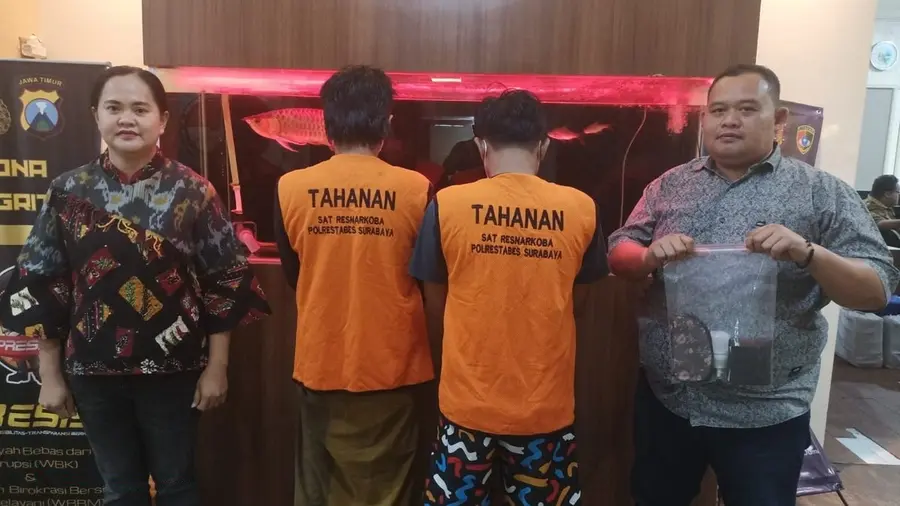Sembunyikan Sabu di Bohlam Dua Pengedar Dibekuk Polisi 1366876