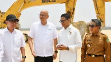 arsip-berita-buka-jalan-hilirisasi-di-kutai-timur-wamen-esdm-resmikan-proyek-gasifikasi-batubara-kxiv3b4