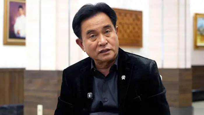 Menteri Koordinator Bidang Hukum, Hak Asasi Manusia, Imigrasi dan Pemasyarakatan Yusril Ihza Mahendra