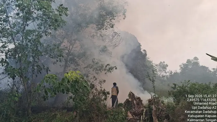 Upaya perlindungan masyarakat dari risiko kebakaran hutan dan paparan asap.
