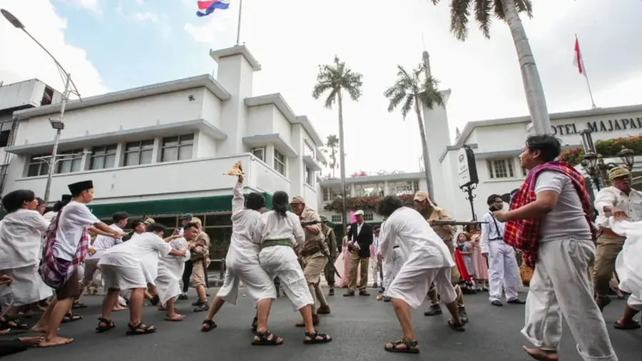 Opera Kolosal “Merah Putih Bertanya” Ajak Generasi Muda di Surabaya Peduli Sejarah Bangsa 1614755