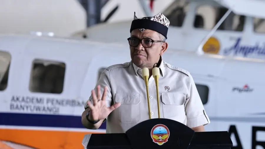 Wamenaker Tinjau MagangHub di Akademi Penerbangan, Dorong Sinergi Industri dan Pendidikan Wakil Menteri Ketenagakerjaan Afriansyah Noor
