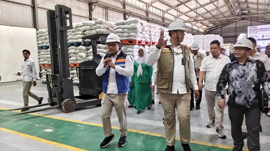 Di Tengah Fenomena El Nino, Bulog Pastikan Stok Beras Aman Hingga Juli 2027 Direktur Utama Perum Bulog Ahmad Rizal Ramdhani